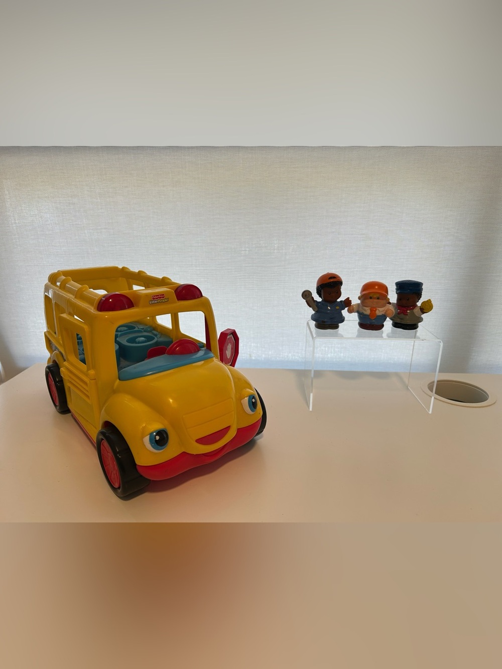 Fisher-Price Little People School Bus Lot